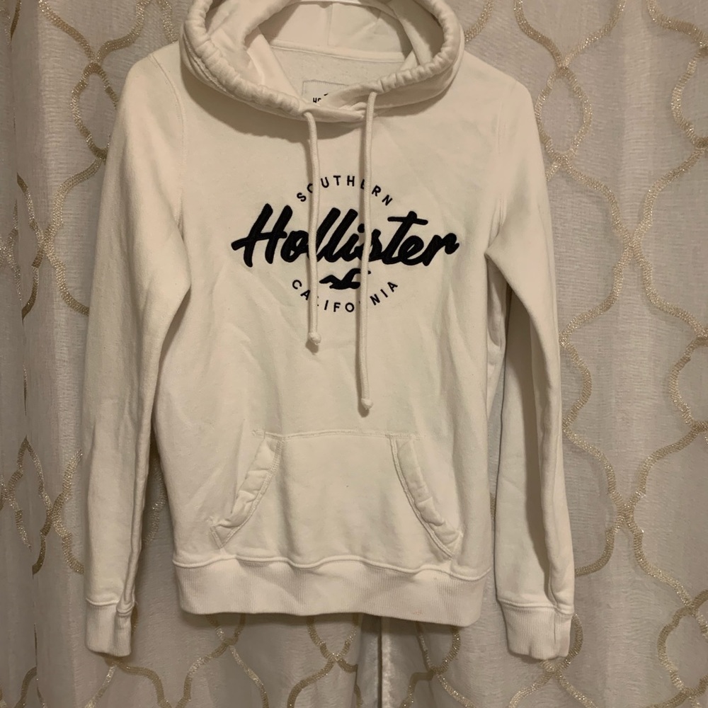 White Hollister hoodie size medium